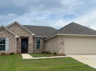 134 Madisonville Dr, Canton, MS 39046