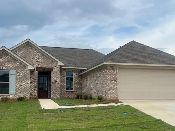 134 Madisonville Dr, Canton, MS 39046