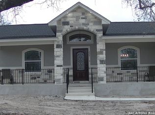 224 Great Oaks Blvd, La Vernia, TX 78121