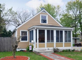 40 Stevens St, North Providence, RI 02911