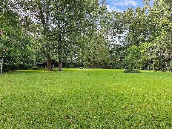 Large fenced back yard