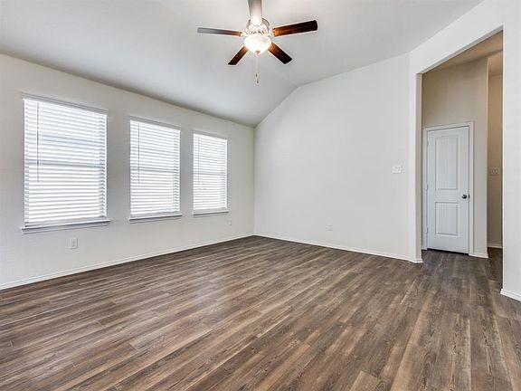 5th image of 2416 Larimar Dr