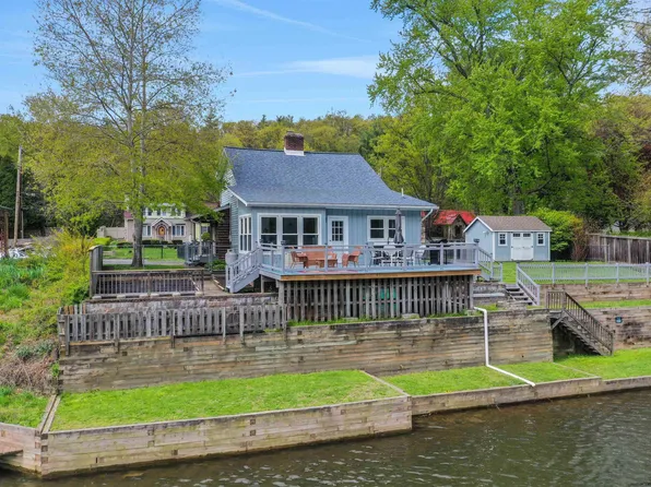 183 Esopus, Saugerties, NY 12477