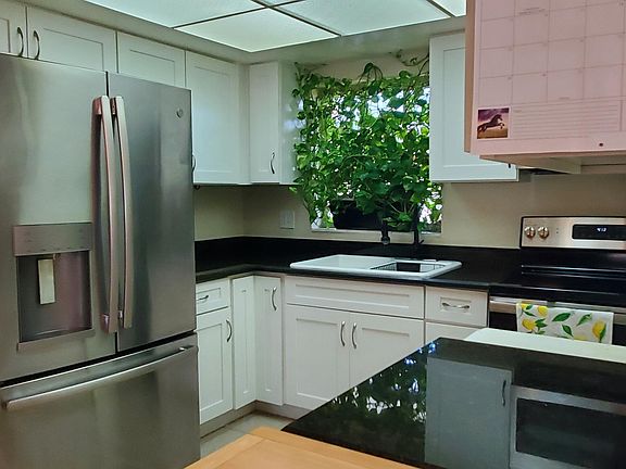 2nd image of 2817 Ashley Drive #A