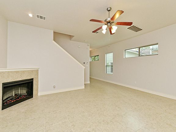 3rd image of 5400 Roosevelt Ave #A