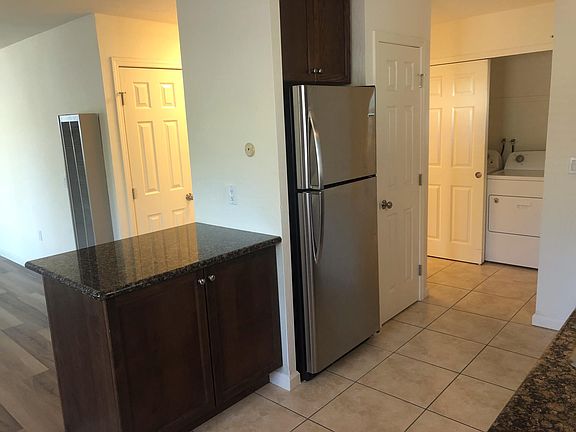 2nd image of 839 Madison St #839