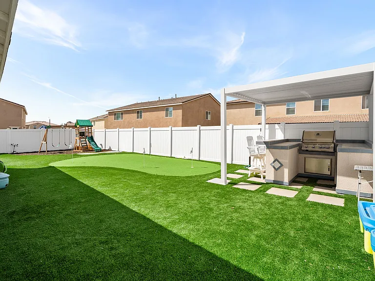2394 Crater Ave — Photo 31