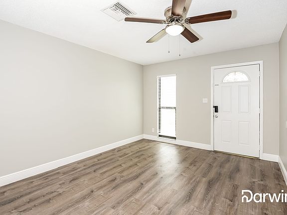 4th image of 108 Guaymas Dr