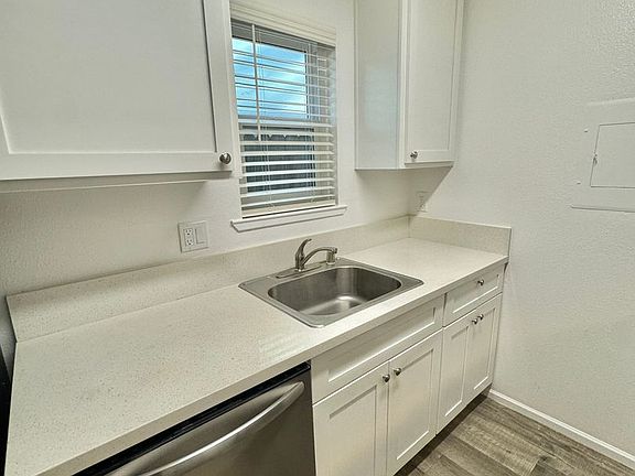 5th image of 1517 T St APT 4