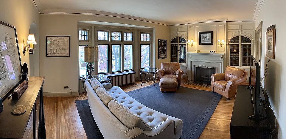 Second floor living room