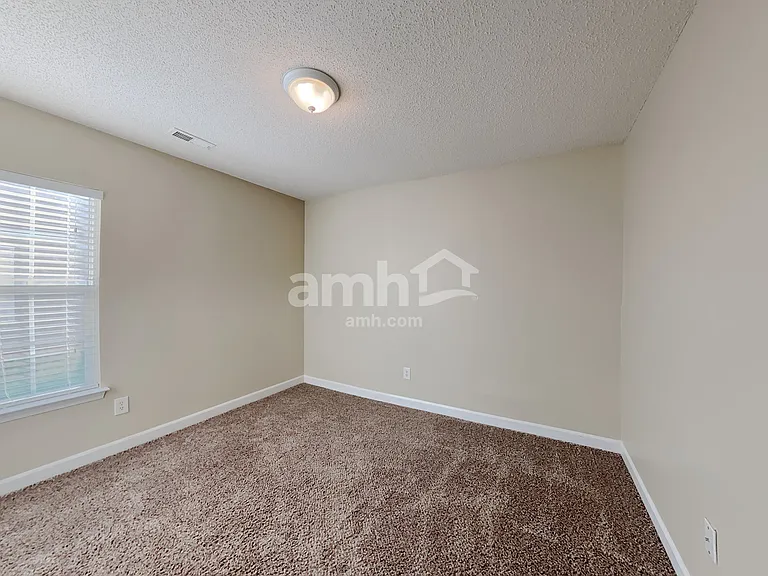2208 Thorncrest Dr — Photo 19