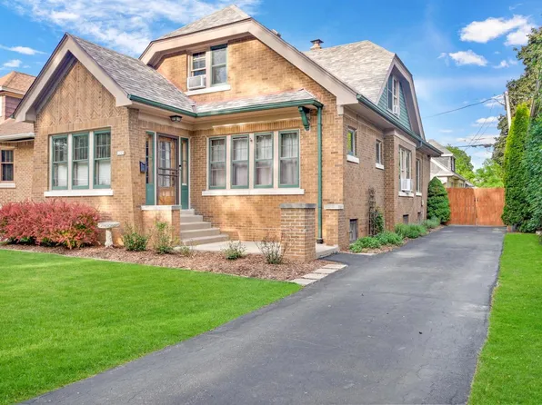 2224 N 60th STREET, Milwaukee, WI 53208