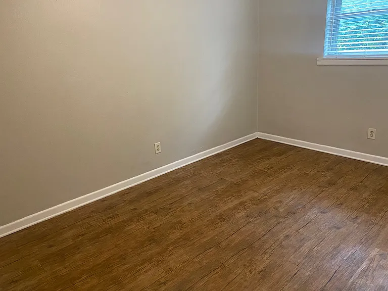 109 & 111 S Mitchell St #104 — Photo 6