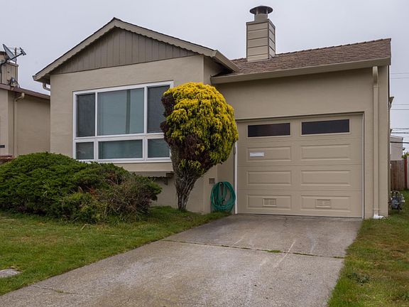 2nd image of 233 Mariposa Ave
