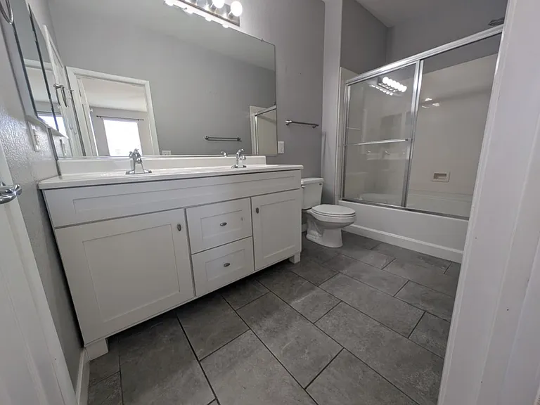 9120 Alpine Grove Ave #101 — Photo 13