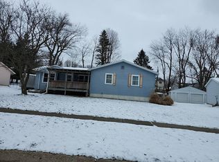 161 Clayton Ct, Rockford, MI 49341