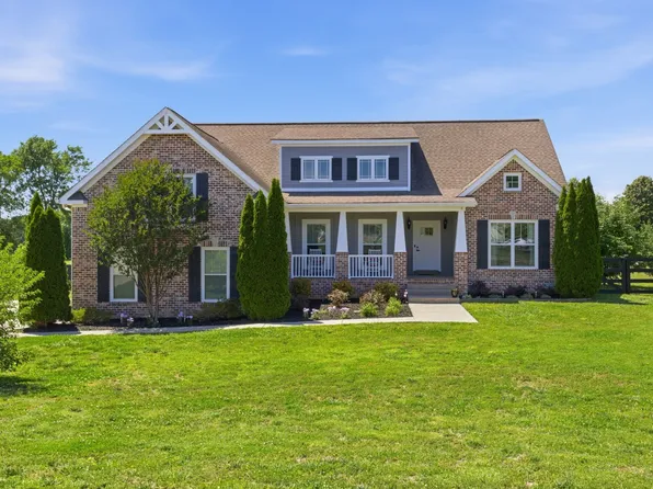 4016 Pleasant Gate Ln, Columbia, TN 38401