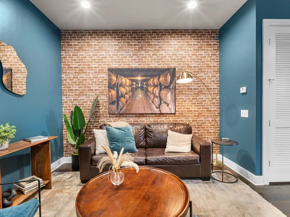 210 30th Ave N APT 312, Nashville, TN 37203