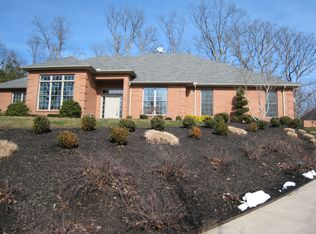 1582 Hampton Rd, Charleston, WV 25314