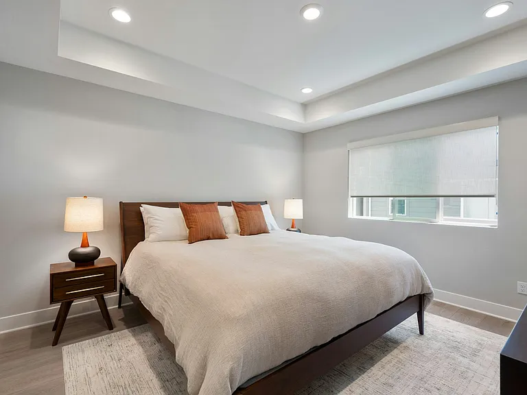 2906 Foundry Ct — Photo 32