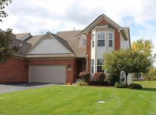 6144 Lone Oak Cir #1, Grand Blanc, MI 48439