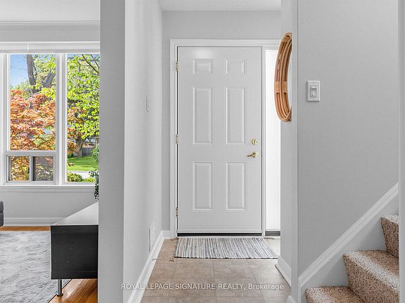 3rd image of 46 Plateau Cres