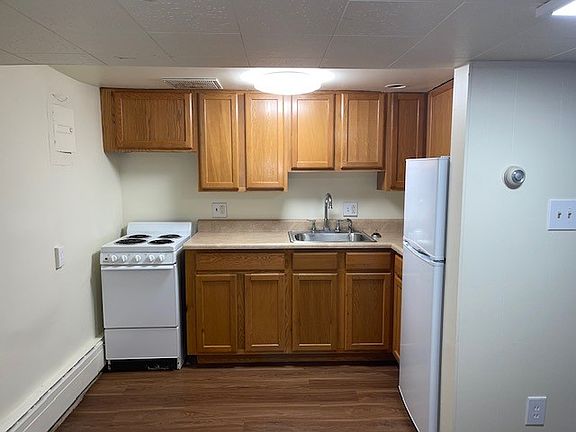 2nd image of 115 W Washington St #2