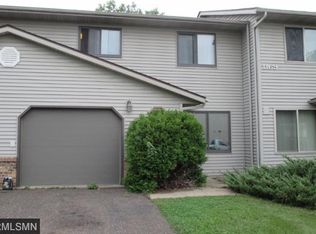 1169 Bartosh Ln APT 3, River Falls, WI 54022