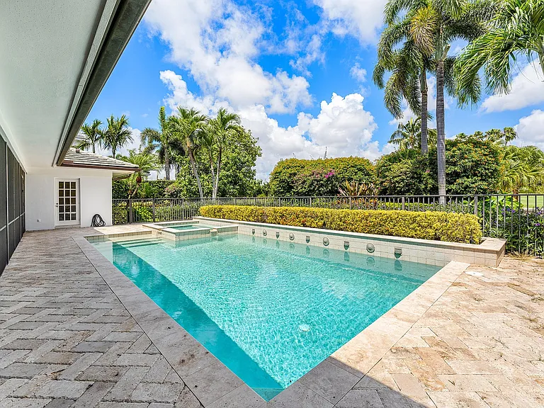 1851 Thatch Palm Dr — Photo 36
