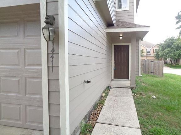 3rd image of 14411 Fairbuff Ln