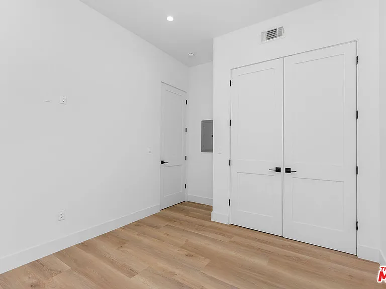 1821 N Ashmore Pl #1 — Photo 10