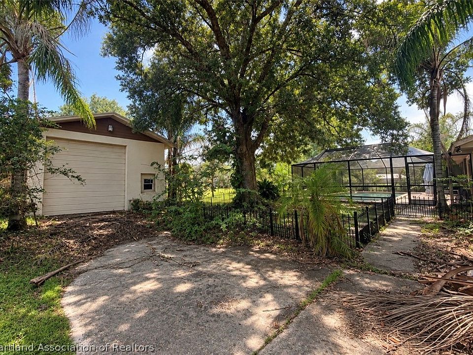 2nd image of 4601 Sandwedge Way