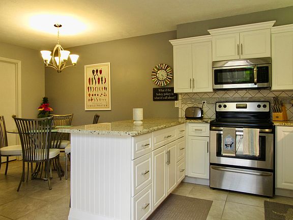 5th image of 6488 SE Windsong Lane #709