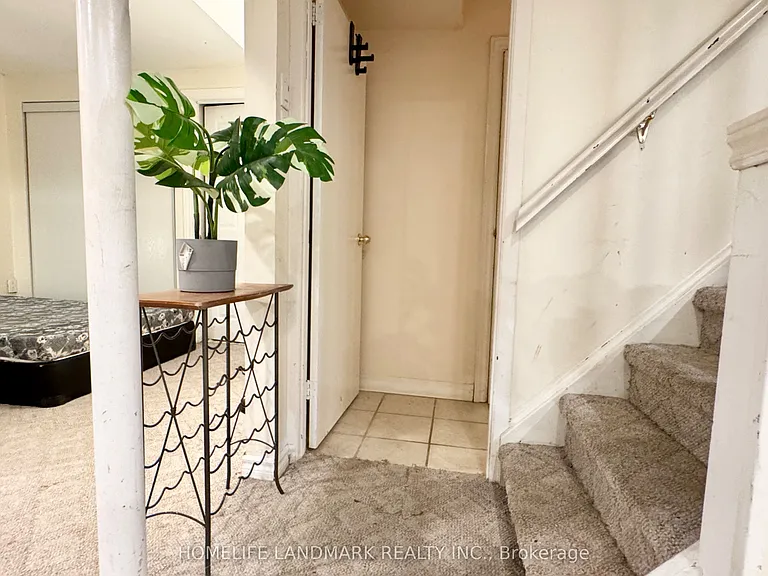 29 W Borough St #BASEMENT — Photo 6