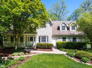 234 Indian Mound Dr, New Lenox, IL 60451