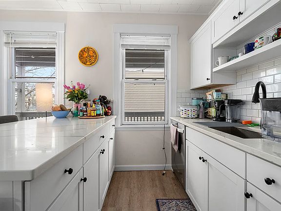 5th image of 148-152 South St #2