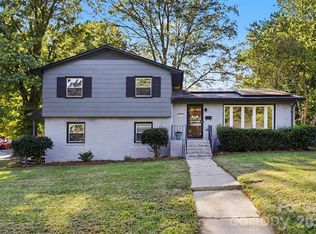 6301 Spring Garden Ln, Charlotte, NC 28213