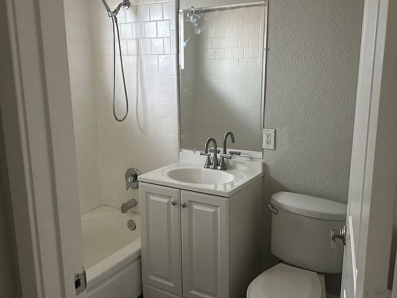 3rd image of 5939 Sutter Ave APT 10