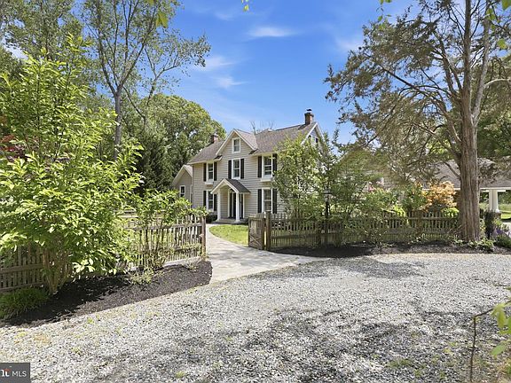 4th image of 5865 Deale Beach Rd