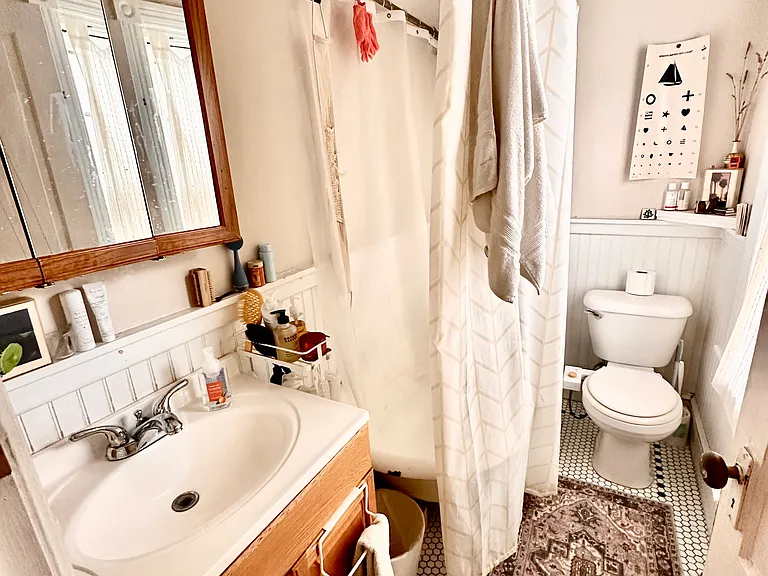 247 W Hansberry St #3 — Photo 8