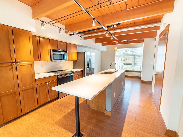 Union Bay Lofts — Photo 13