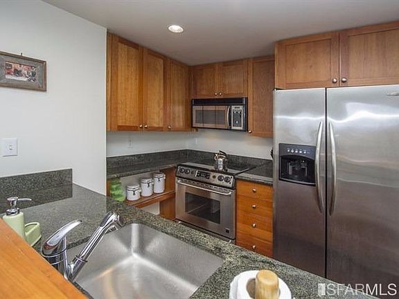 3rd image of 1800 Washington St APT 817