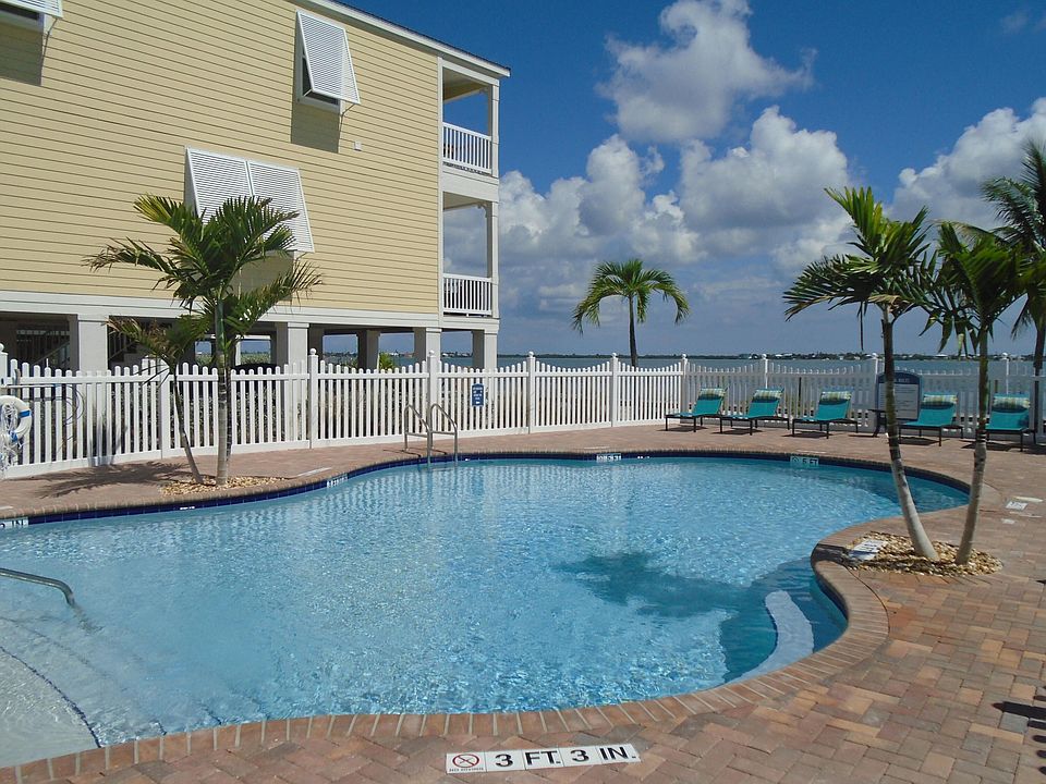 2nd image of 28543 Channel View Dr
