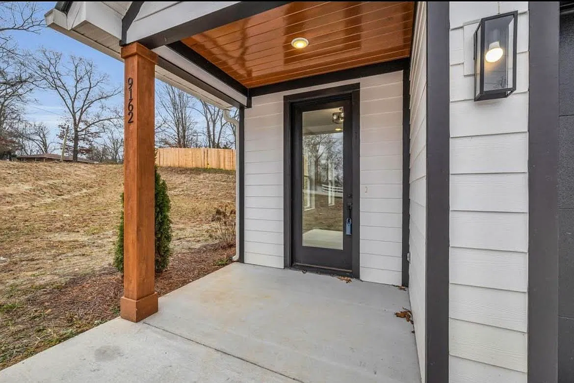 3 bed, 2000 sqft, $3,000 — Photo 2