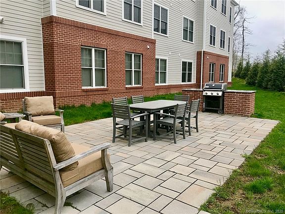 31 Old Danbury Road #303