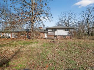 803 Paris Rd, Waynesville, MO 65583