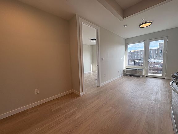 5th image of 1552 Fulton St #4A