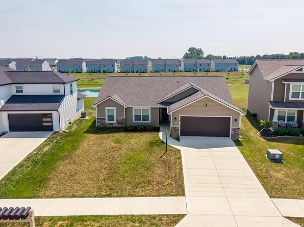 940 Mayrock Dr, Fort Wayne, IN 46818