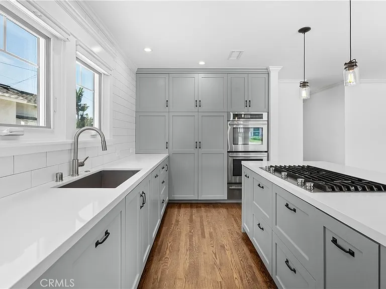 659 W Sycamore Ave — Photo 7