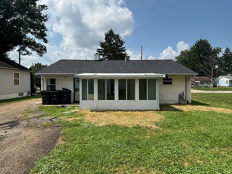1635 Claudia Ave — Photo 4